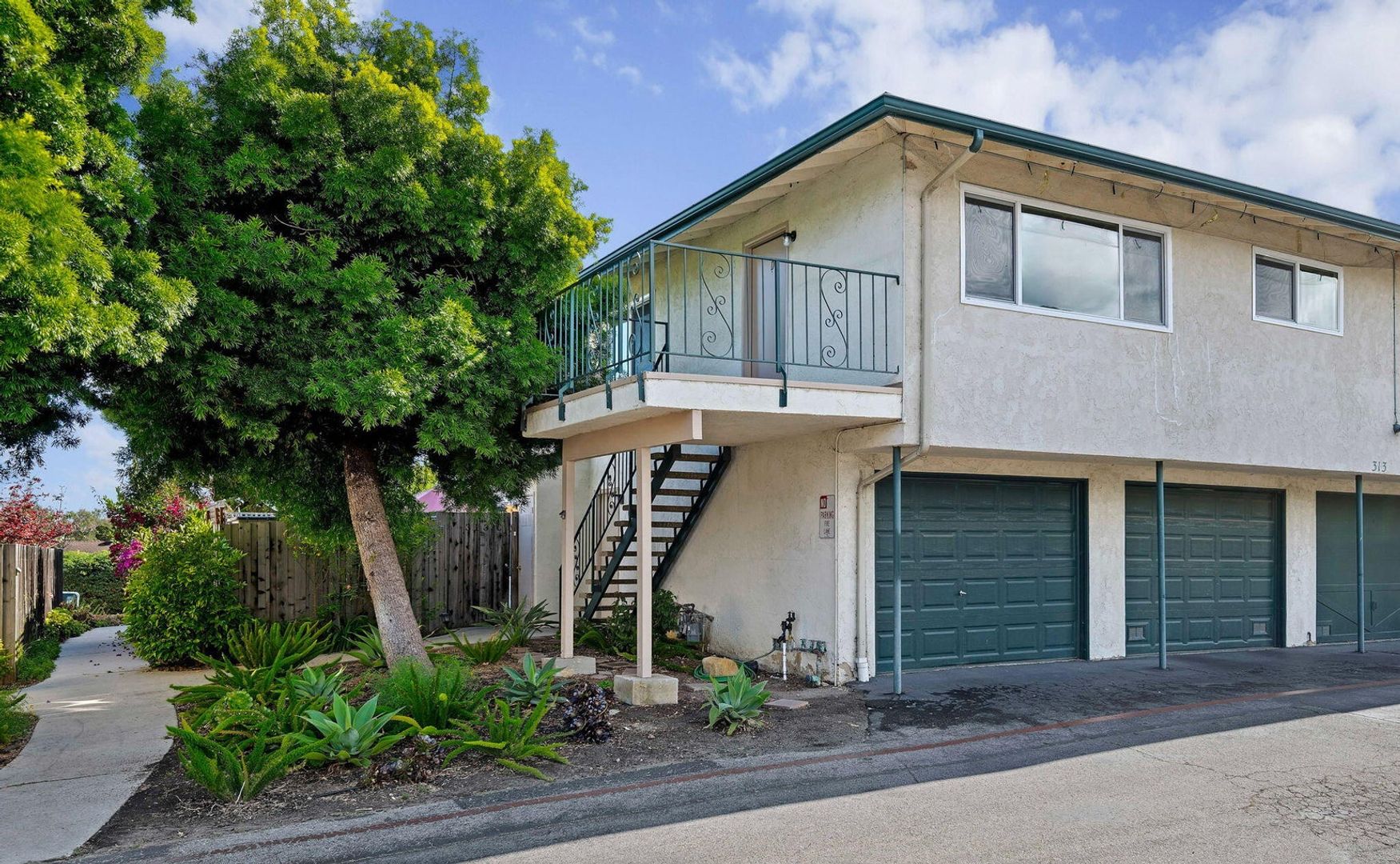 Goleta Condo: 313 Northgate Drive #D