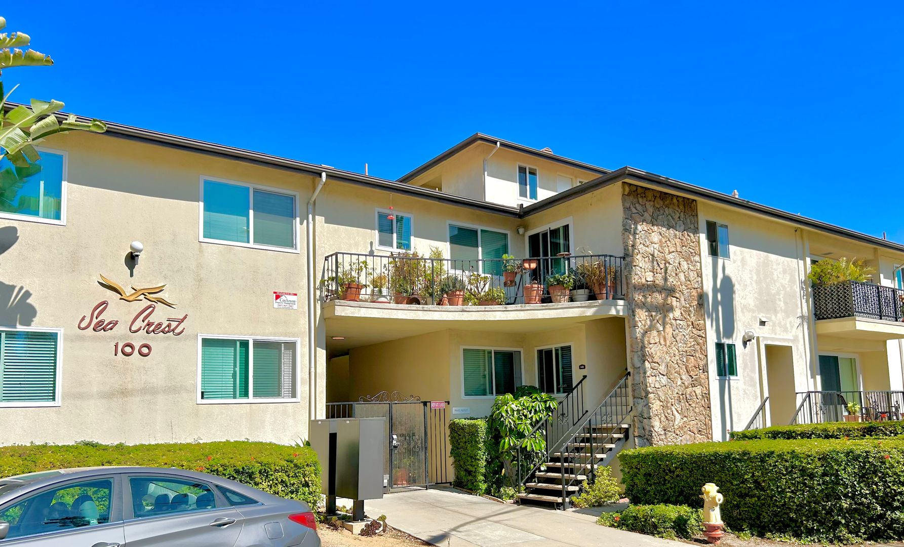 Santa Barbara Apartment: 100 Oceano Ave