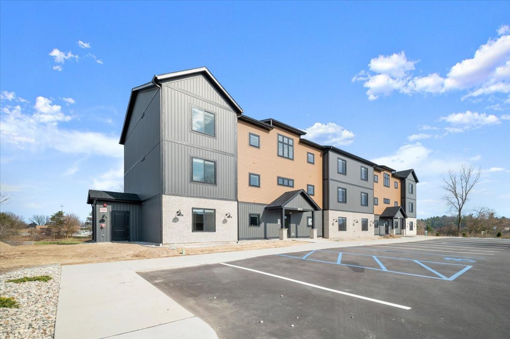 Belmont Apartment: 1309 Post Dr NE