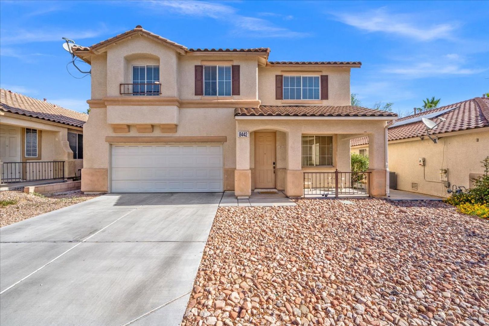 Las Vegas House: 8442 Galliano Av.