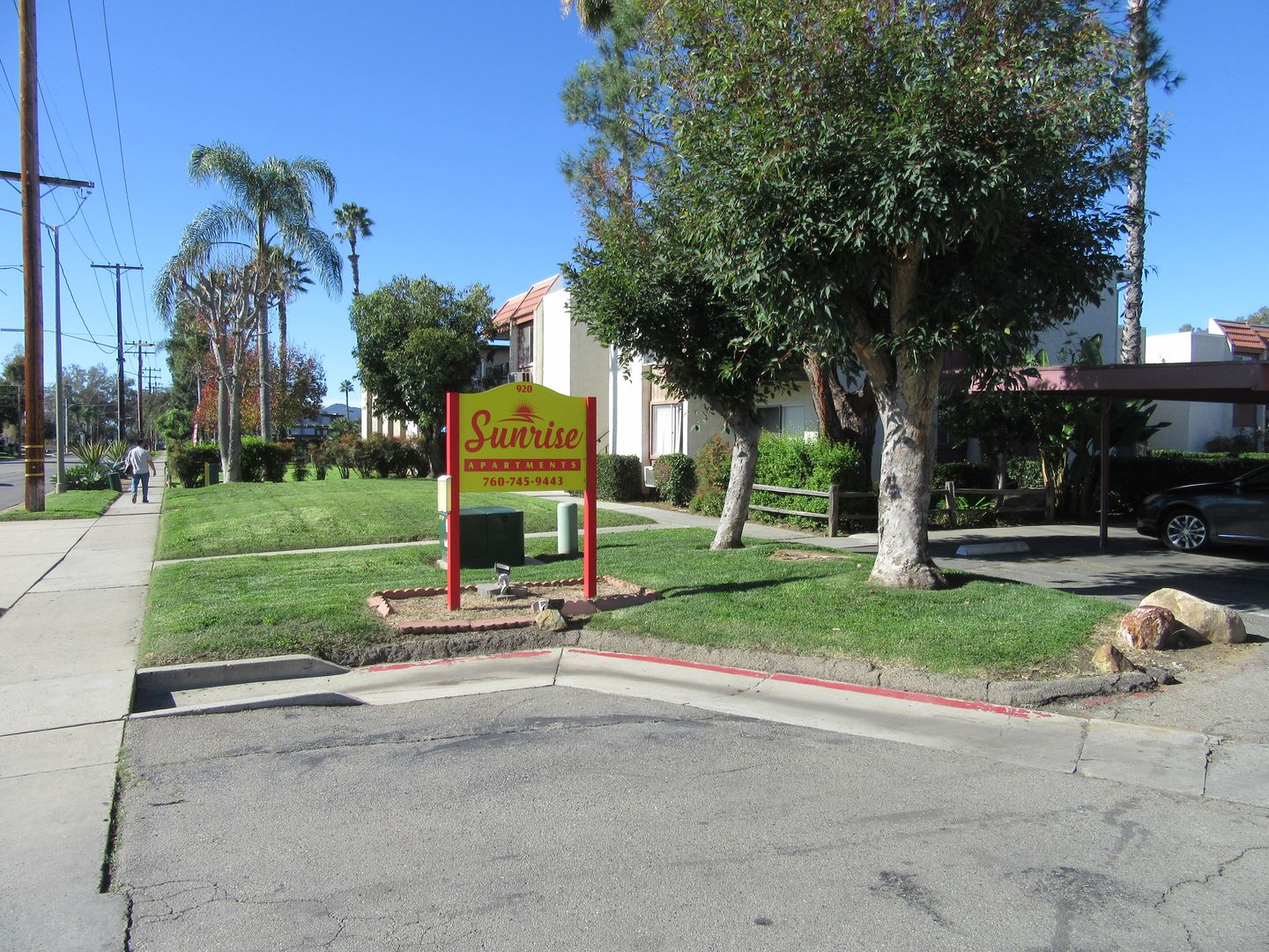 Escondido Apartment: 920-960 E. Mission Ave