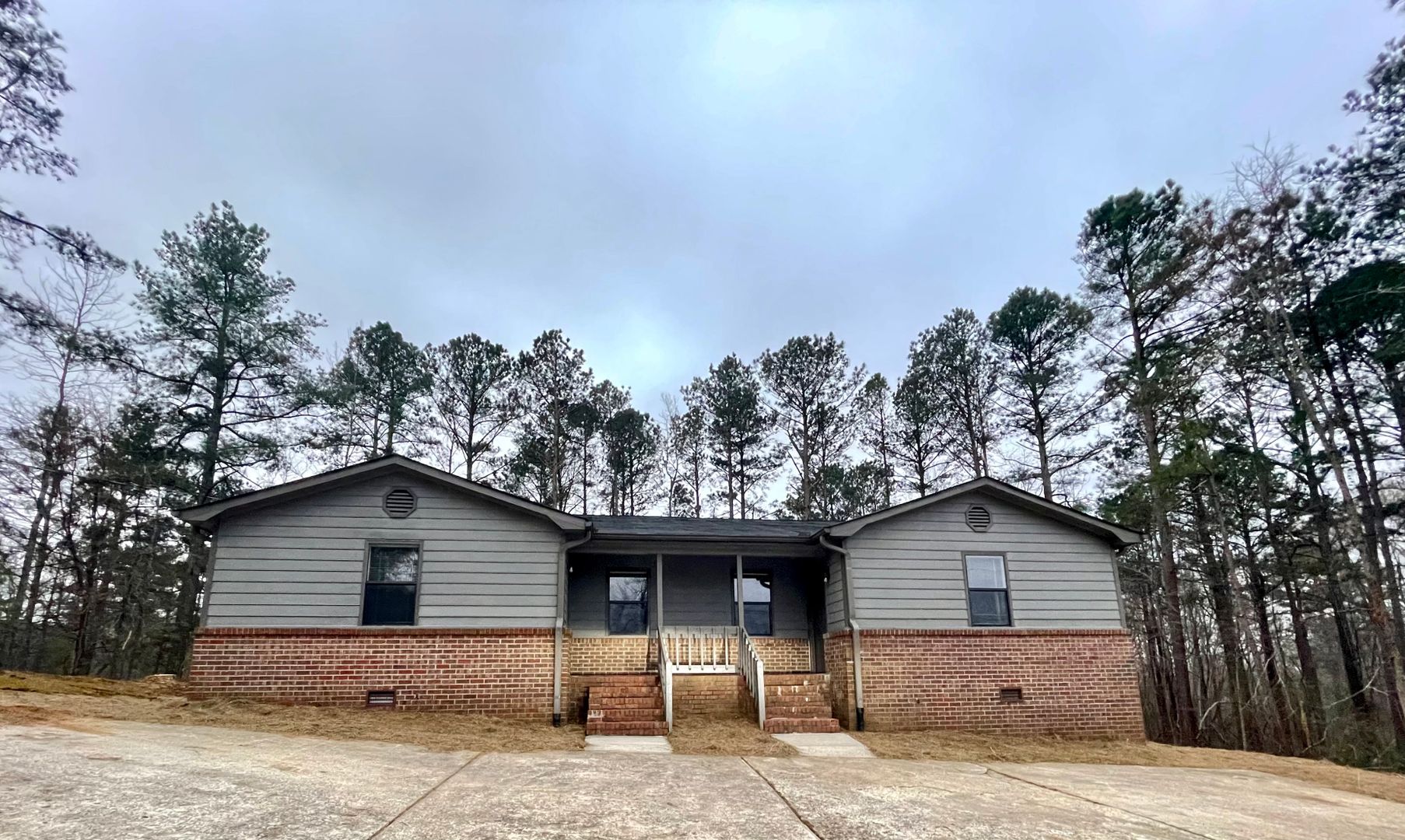 Dallas Apartment: 861 Graham Rd