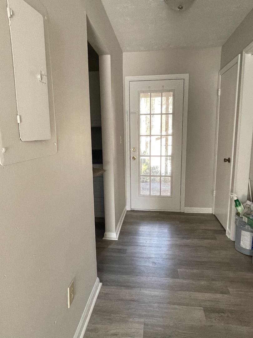 Lithia Springs House: 2526 Sweetridge Ct