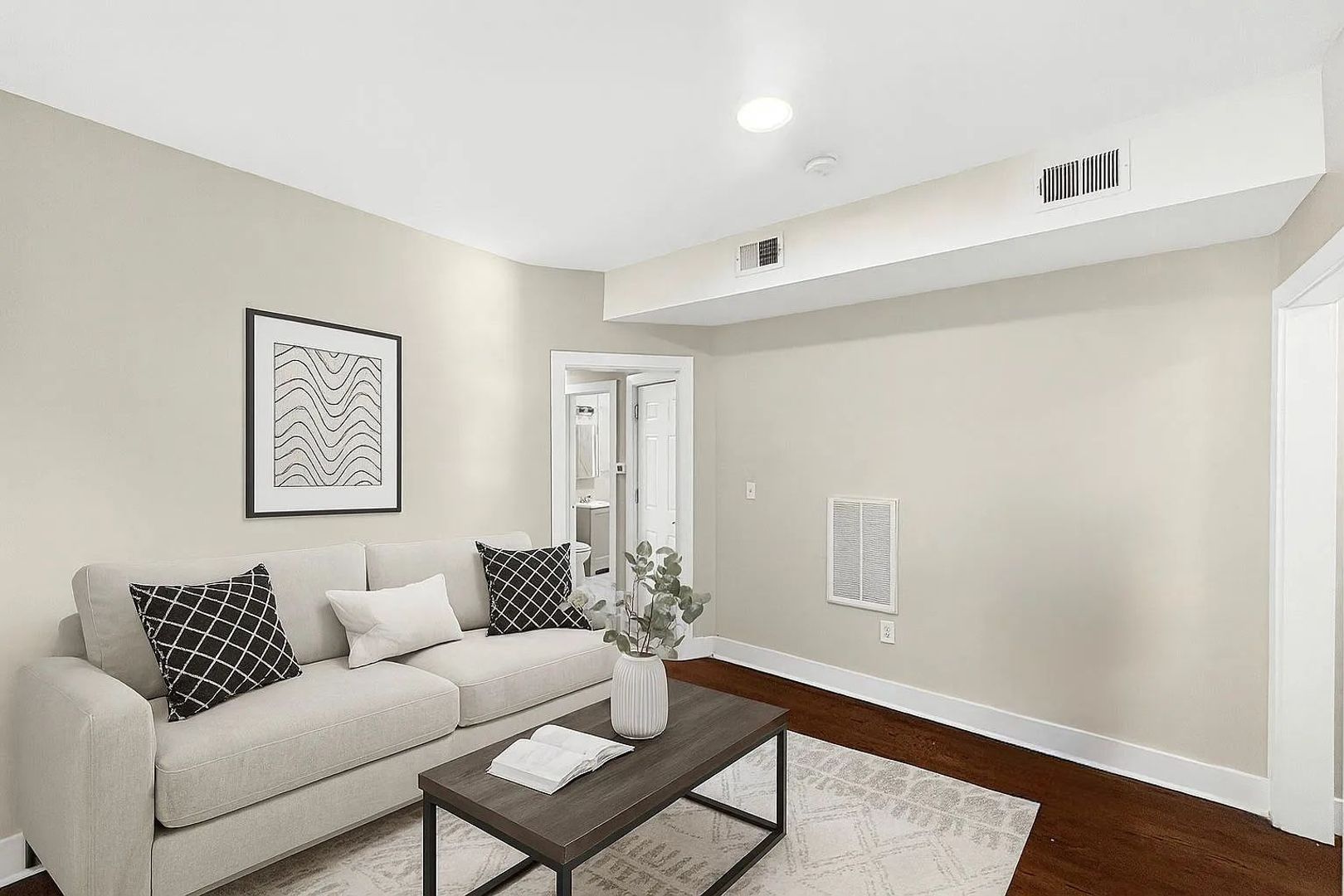 East Orange Apartment: 44 Clifford St