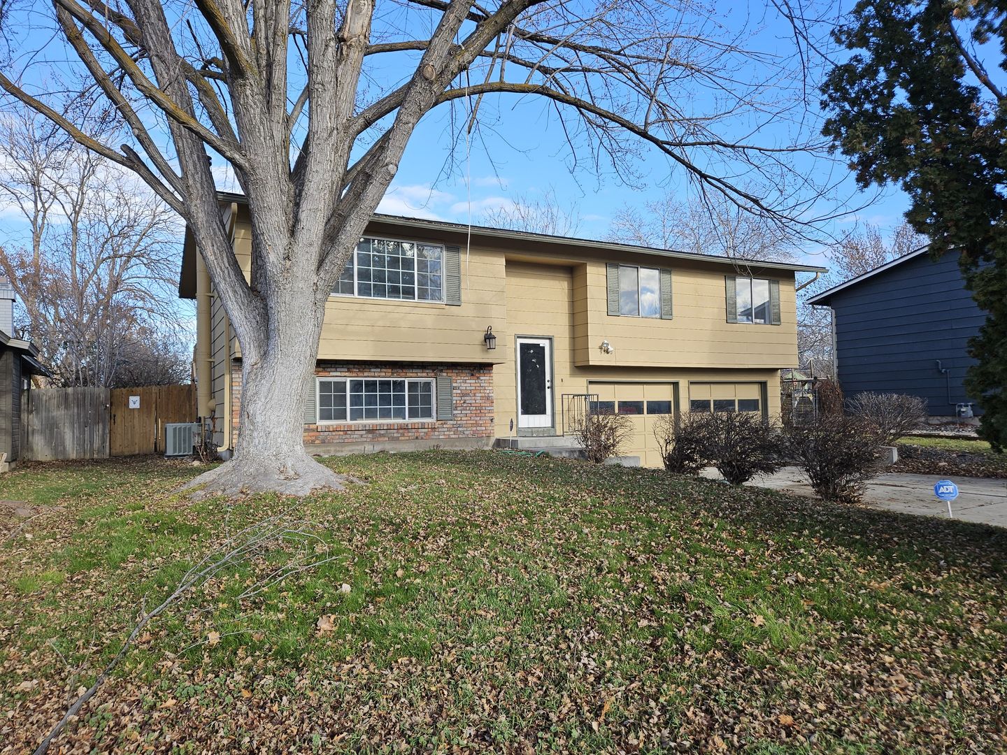 Boise House: 9522 W Linstock St