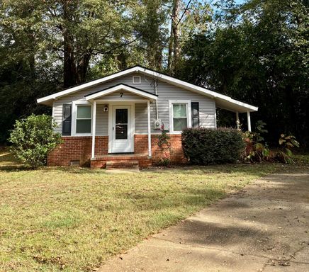 Newly Renovated 2 Bedroom Cottage Close to Shaw in Quiet Area – photo 1