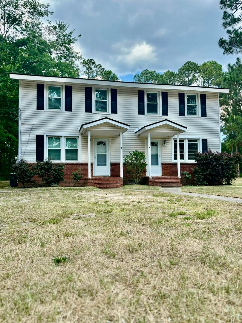 Sumter Apartment: 3 Country Squire Court