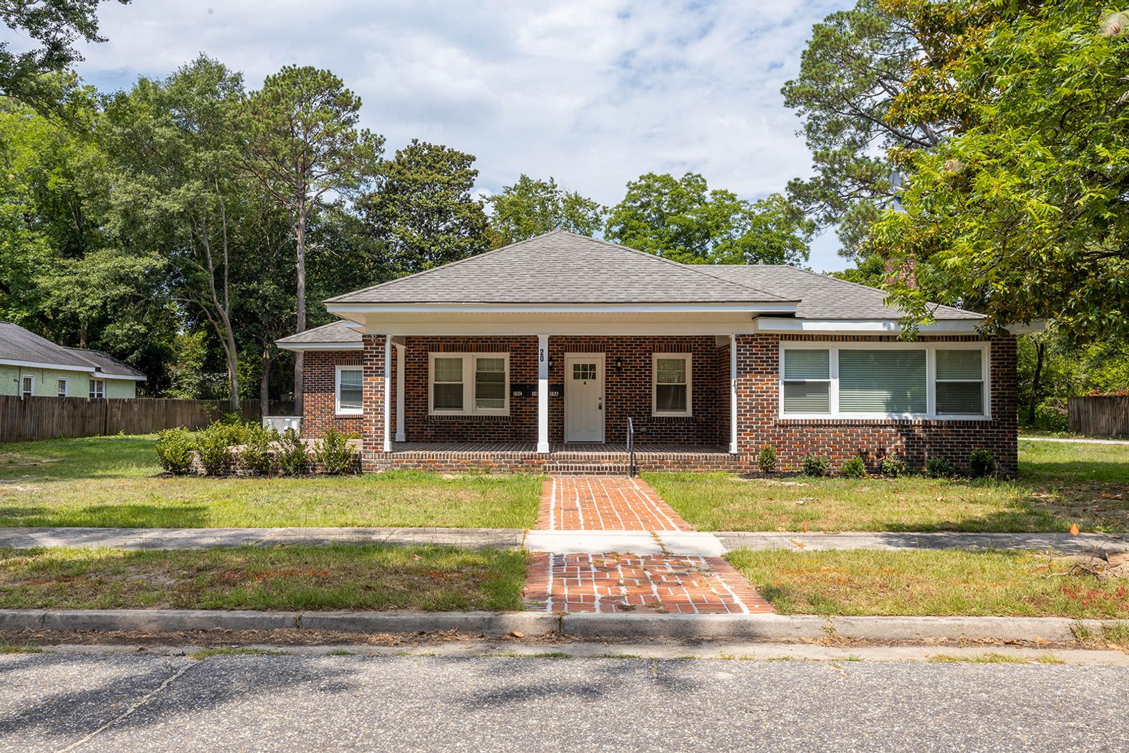 Sumter Apartment: 20 Marion Ave