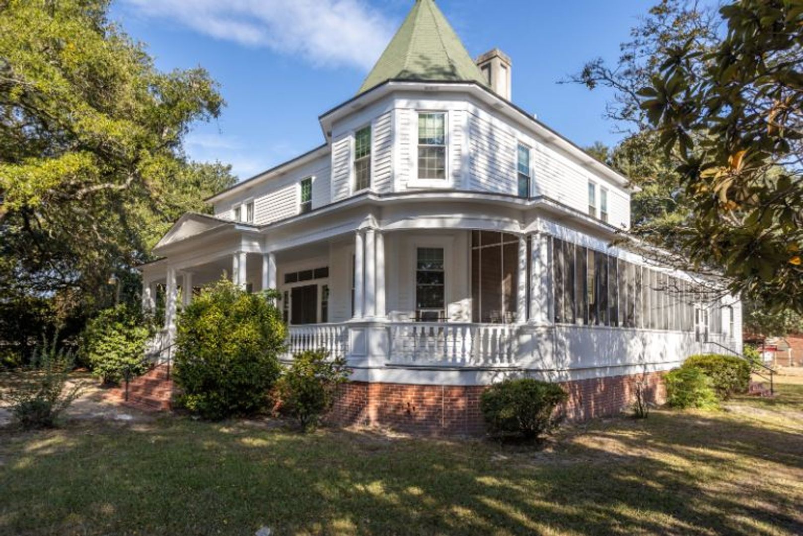 Sumter Apartment: 116 Highland Ave