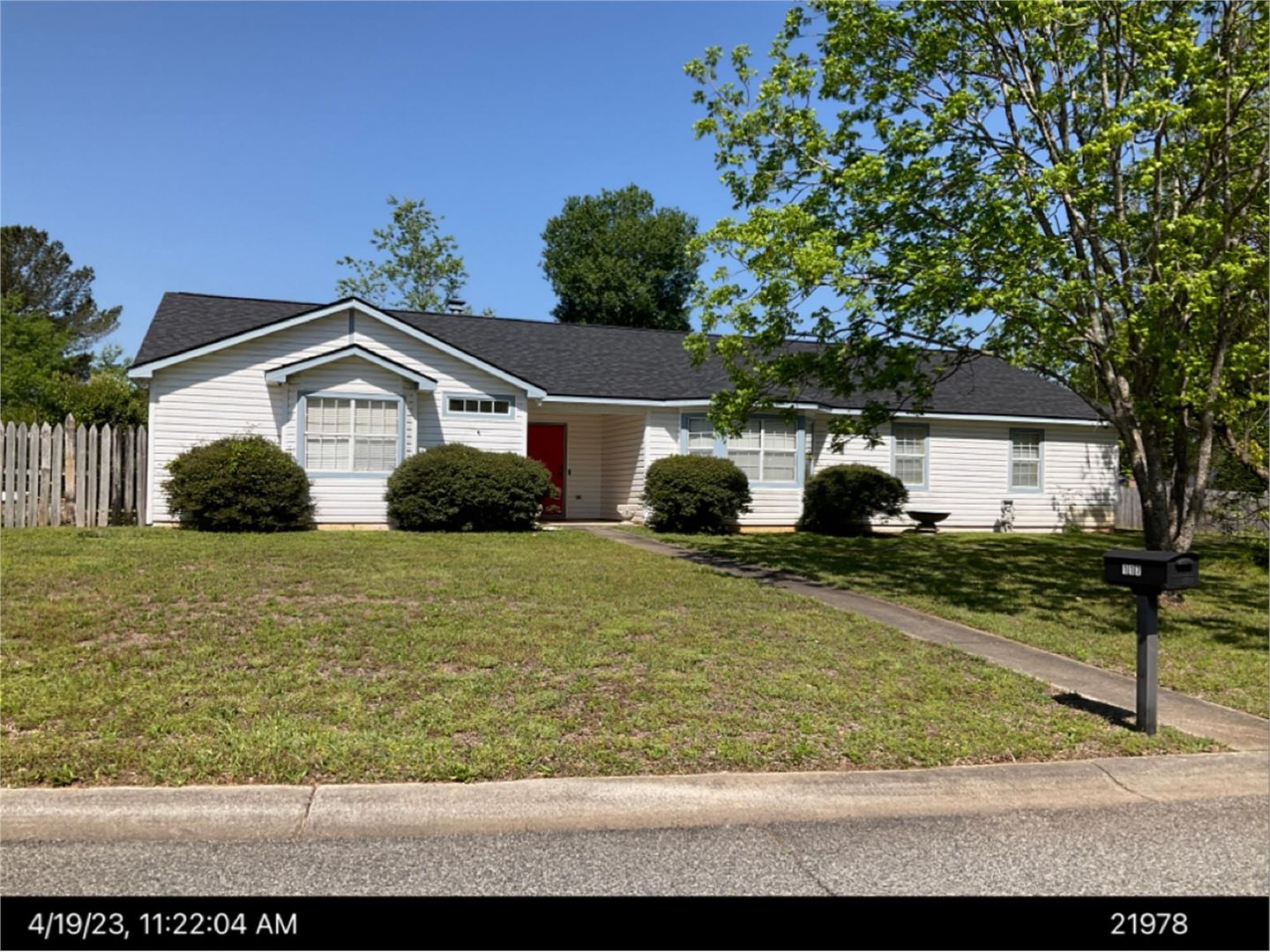 Warner Robins House: 117 Northeast Drive