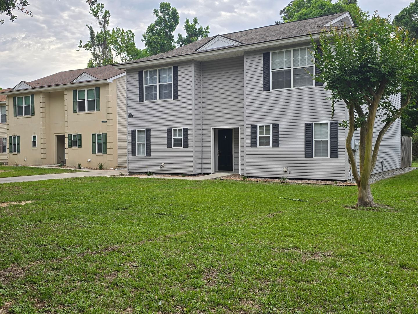 Savannah Townhome: 9814-A Whitfield Avenue