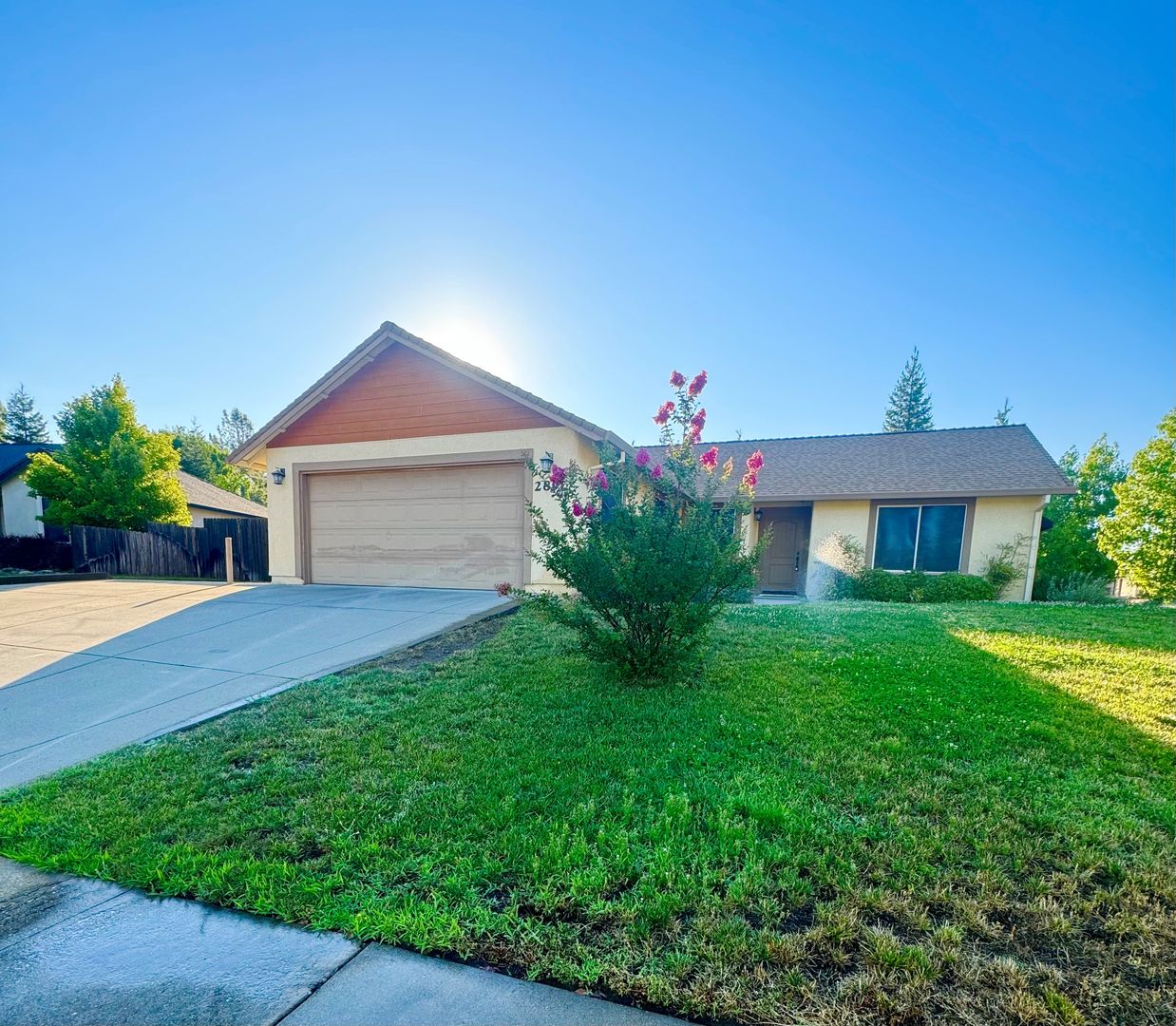 Shasta Lake City House: 2891 Chaucer Way