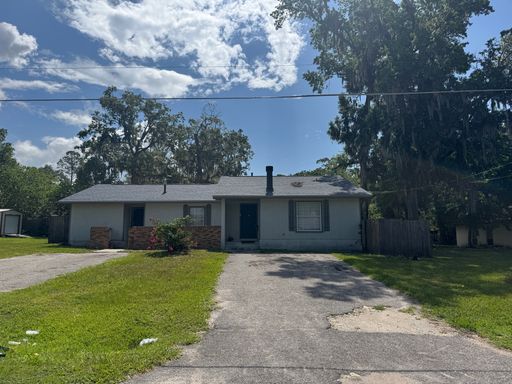 Charming 2BR/1BA Duplex with Large Yard – Affordable Comfort in a Quiet Neighborhood – photo 1