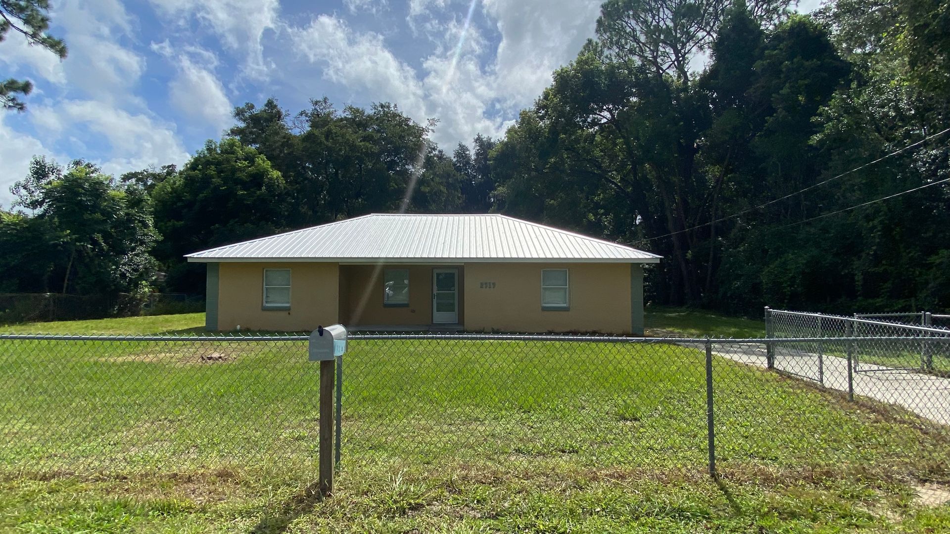 Ocala House: 2717 NE 17th Ave