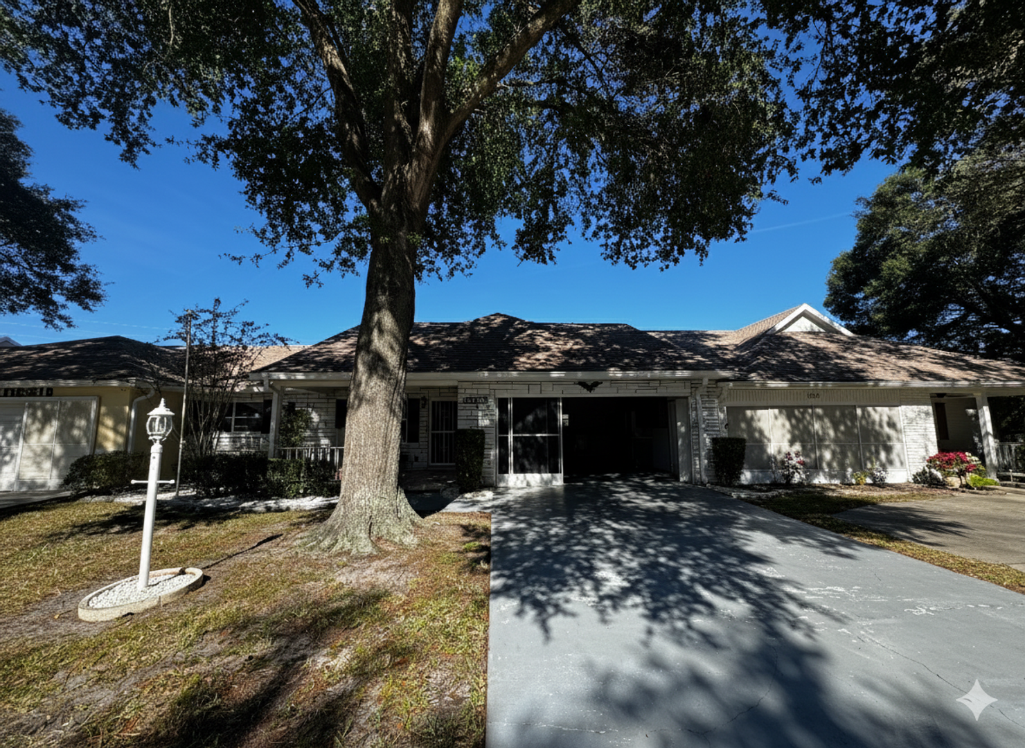 Ocala House: 8561 Southwest 90th Street Road