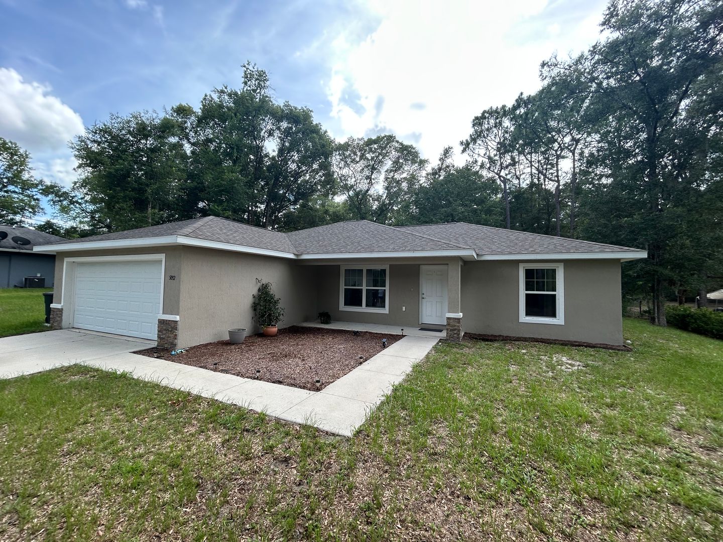 Dunnellon House: 5092 SW 197th Terrace