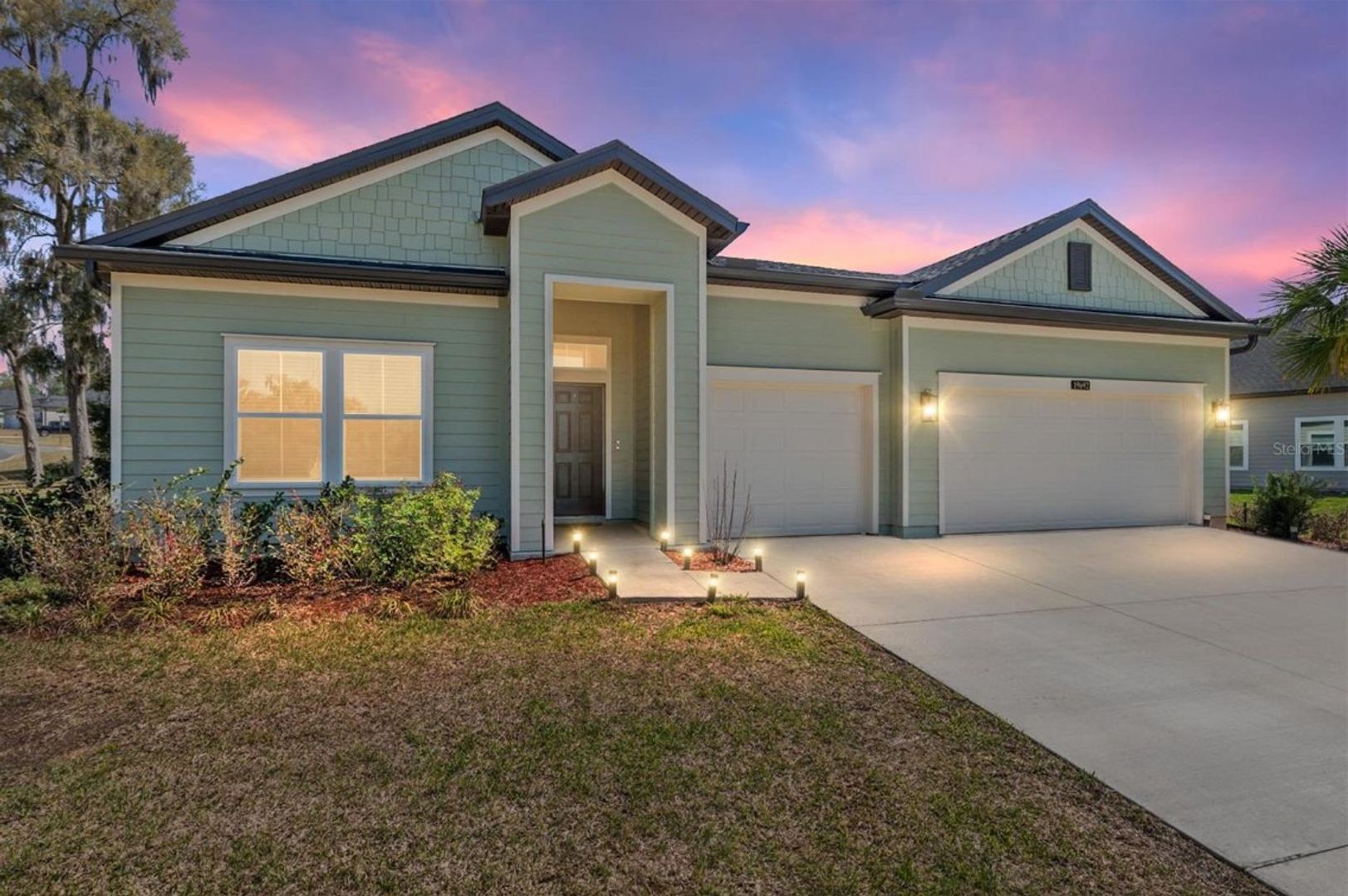 Dunnellon House: 19692 SW 77th Loop