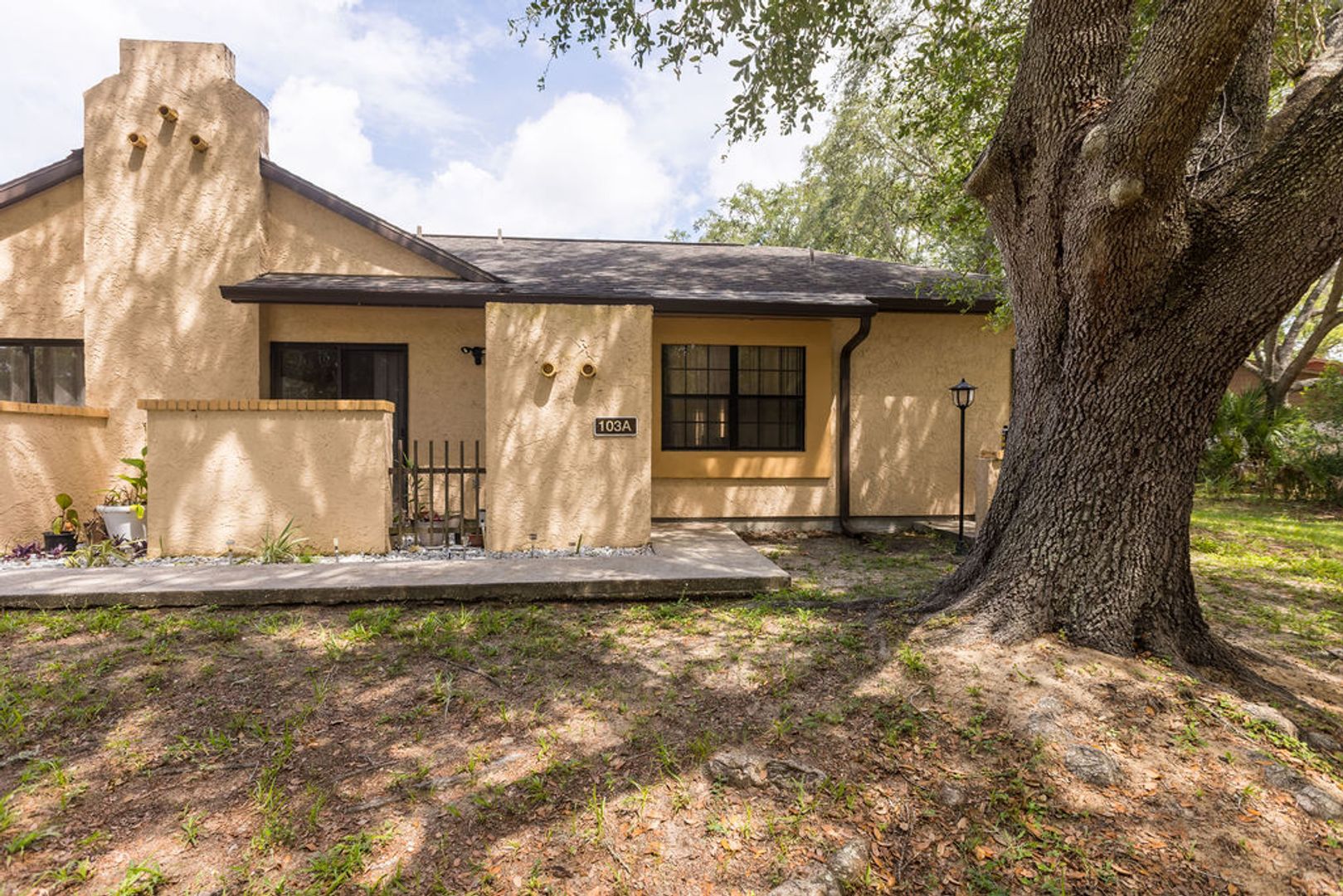 Ocala House: 64 Pine Trak Unit 103A