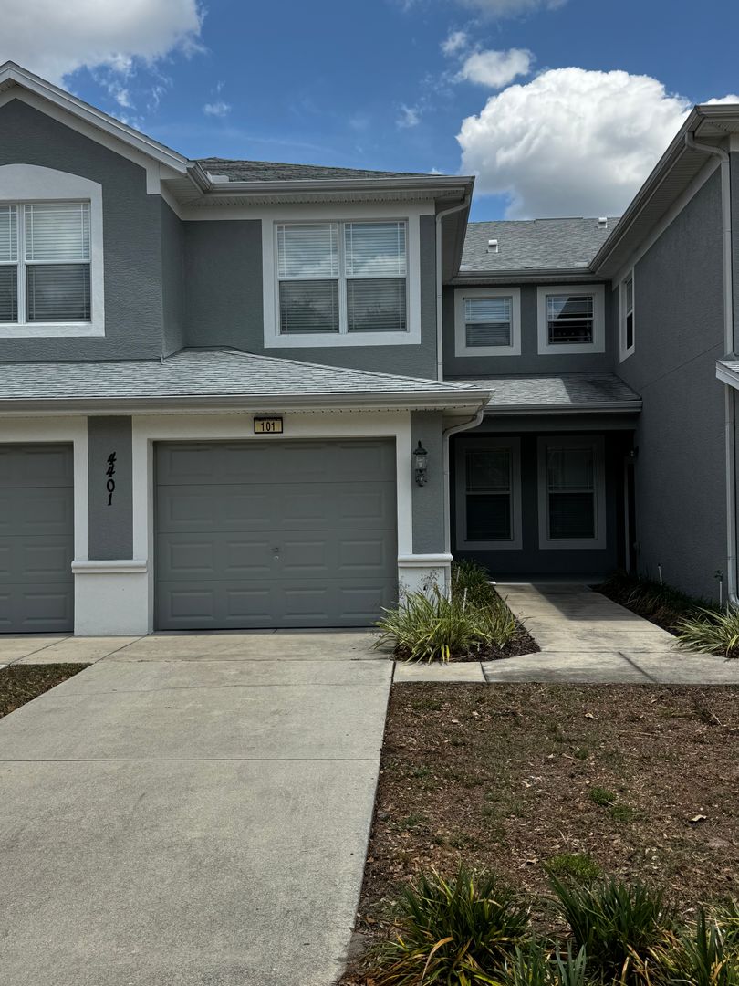 Ocala Condo: 4401 SW 52nd Cir APT 101