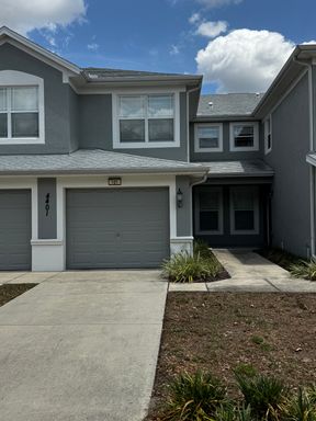 Spacious Ground-Floor Condo in Prime Ocala Location – 2BR/2BA and a den with Modern Comforts! – photo 1
