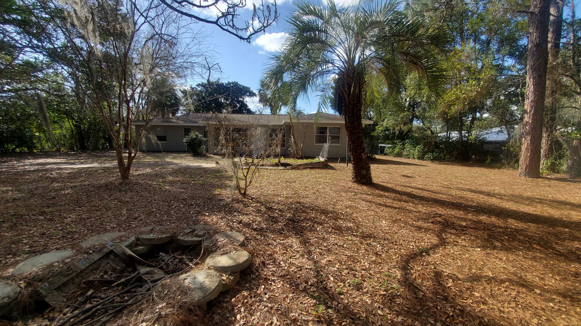 Dunnellon House: 8503 SW 203 Court