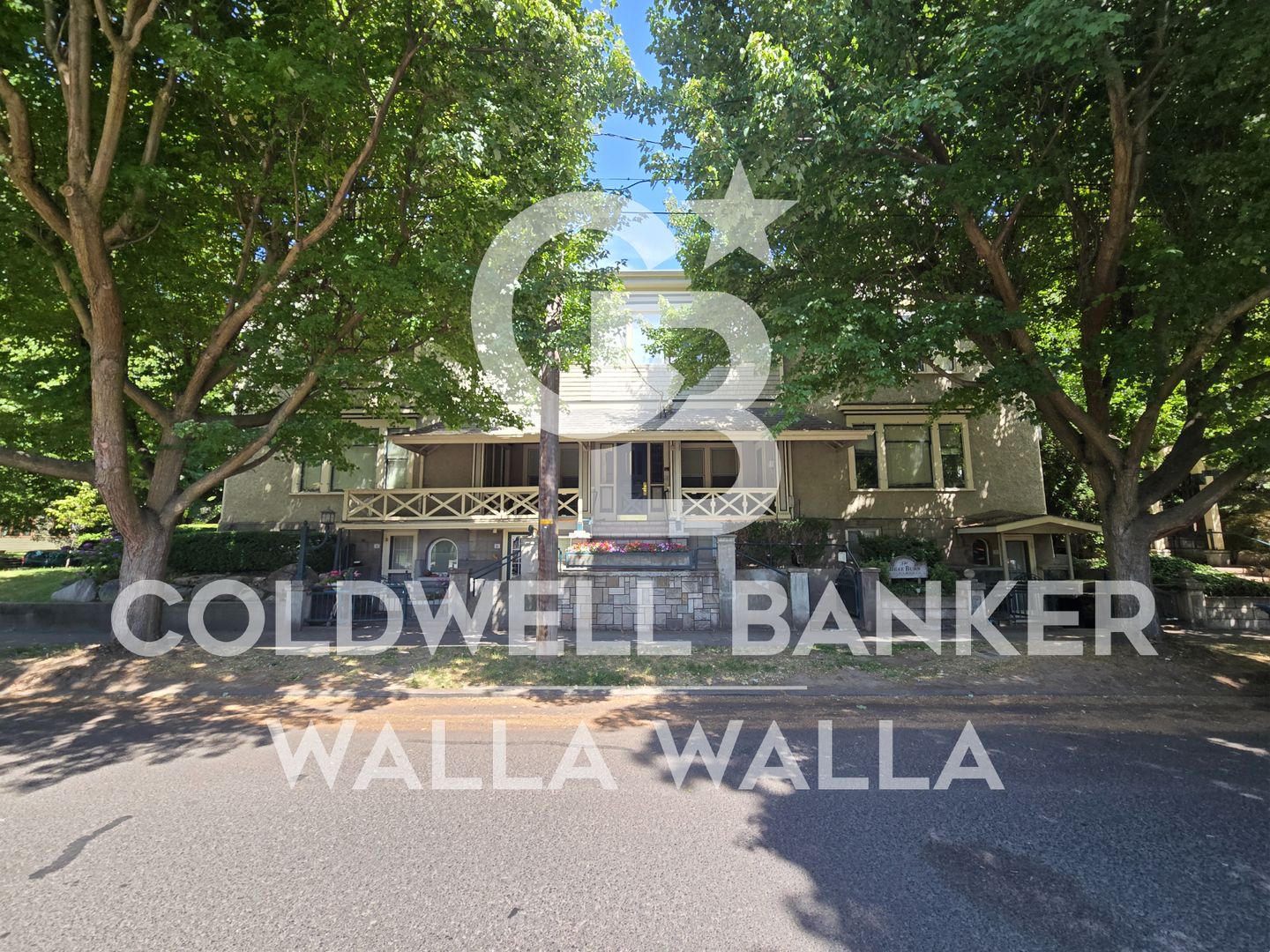 Walla Walla Apartment: 14 N. Clinton