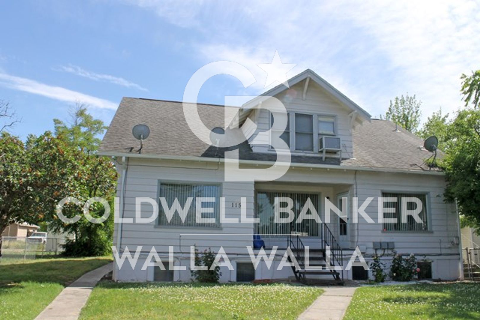 College Place Apartment: 115 SW 9th