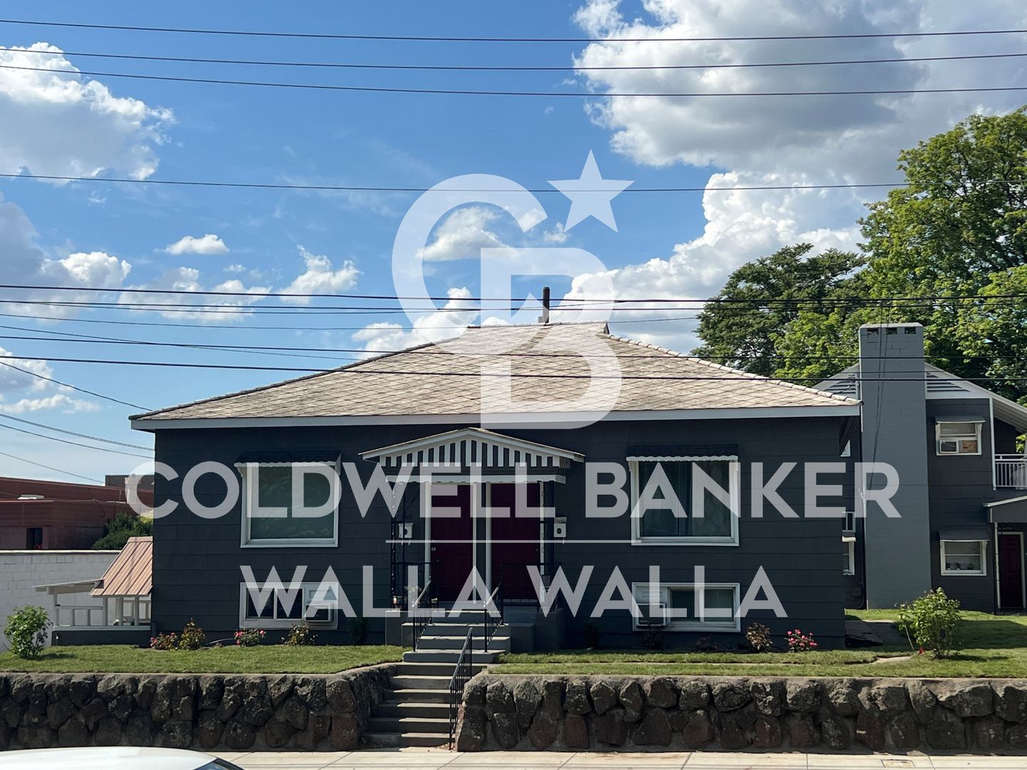 Walla Walla Apartment: 249 E. Poplar