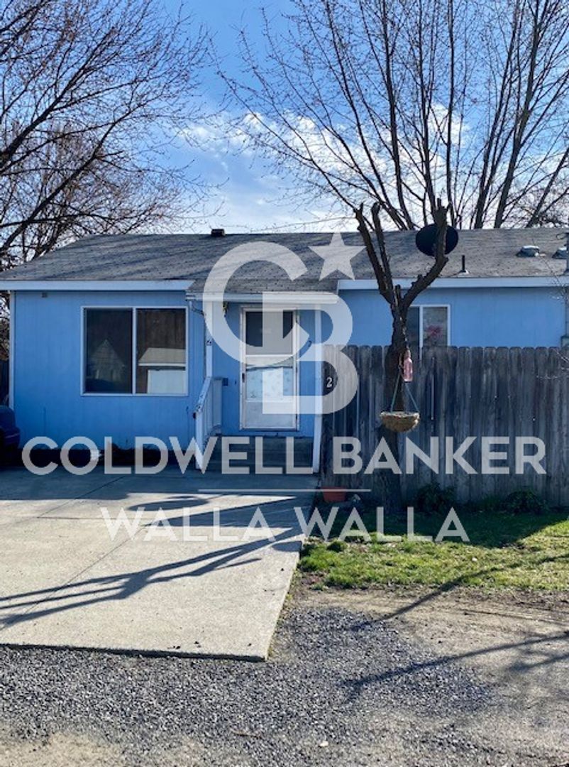 College Place Apartment: 510 SE 6th