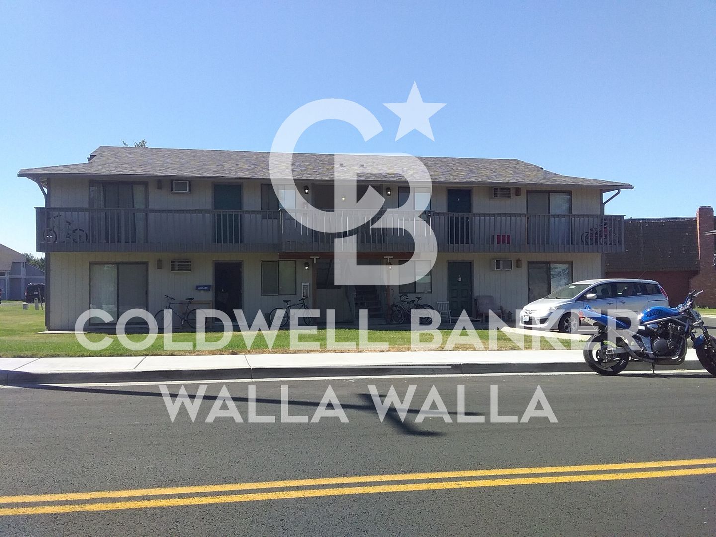 College Place Apartment: 330 NE "C" Street