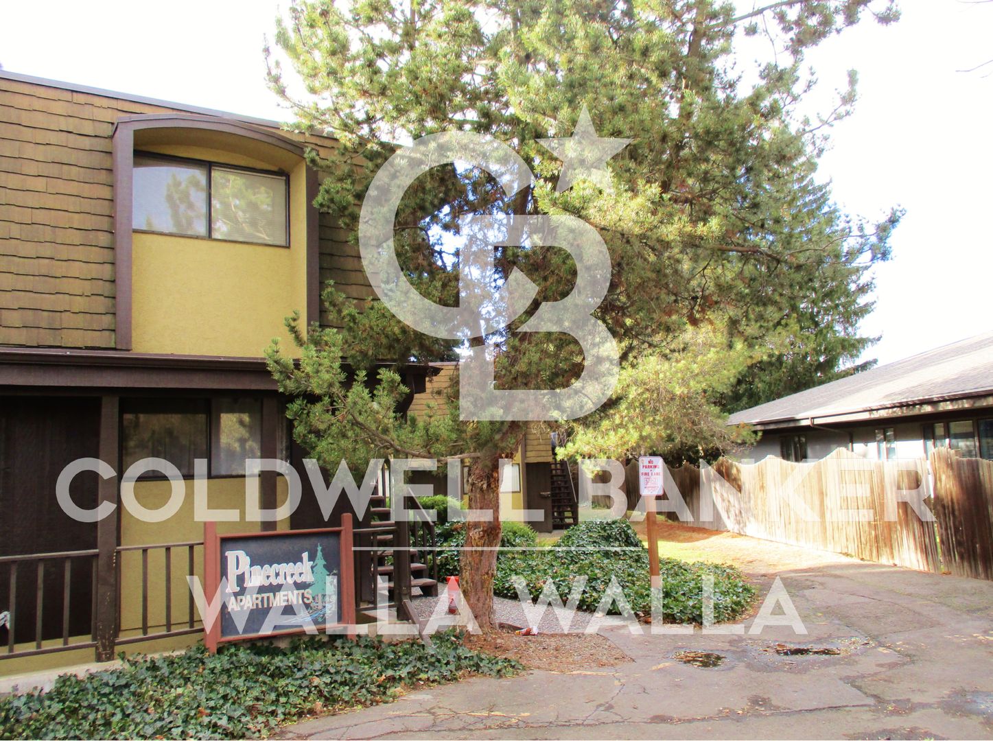 Walla Walla Apartment: Pinecreek Apts