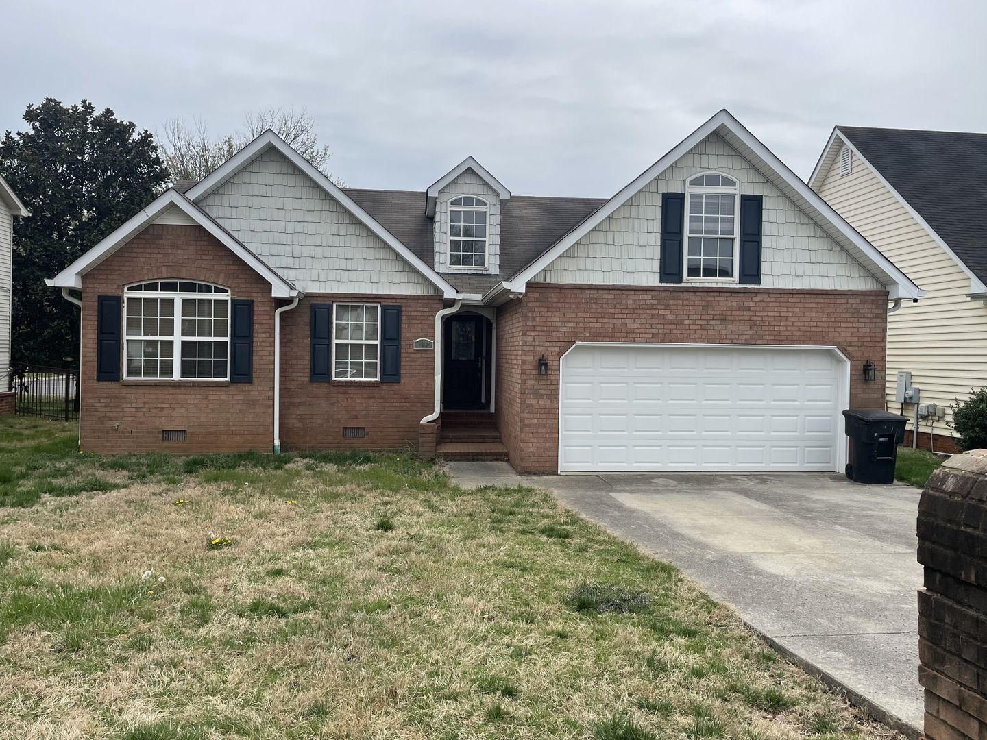 Murfreesboro House: 2285 Oak Hill Drive