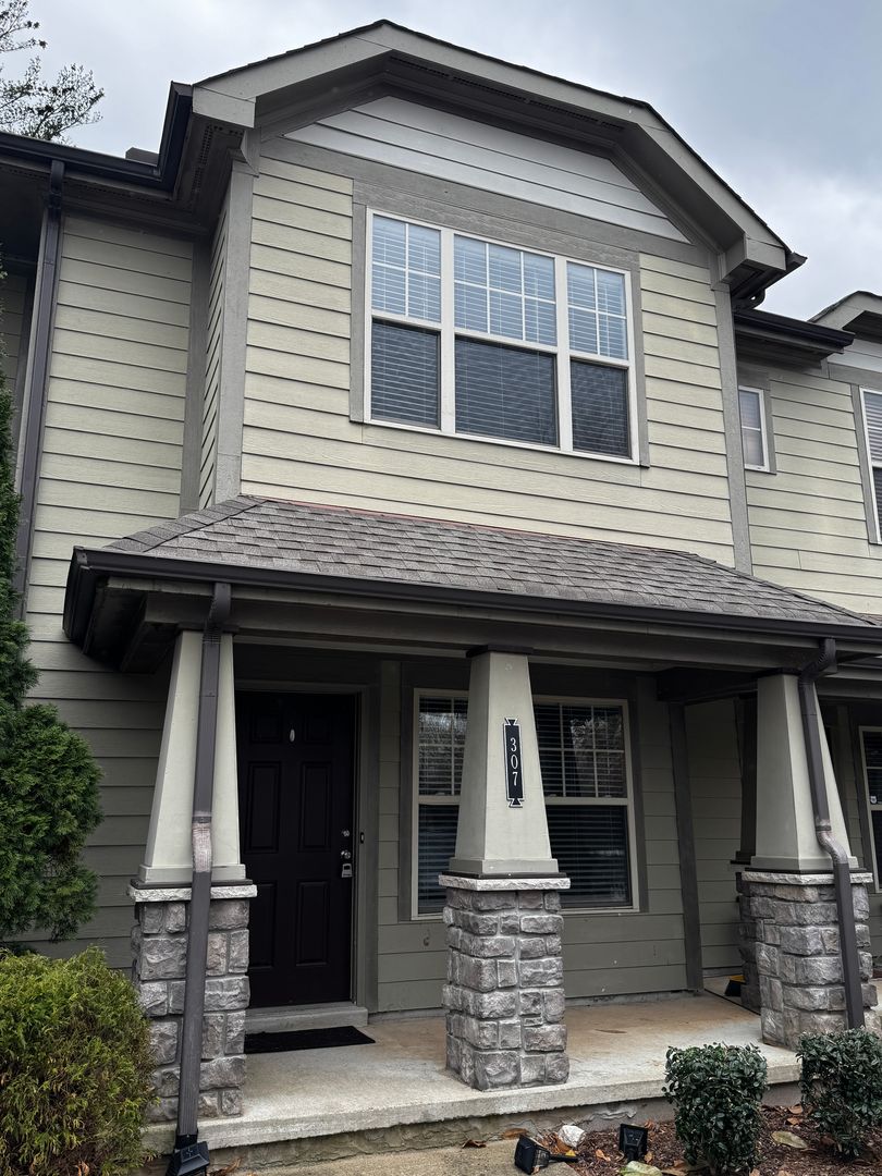 Murfreesboro Townhome: 105 Fourth Avenue #307