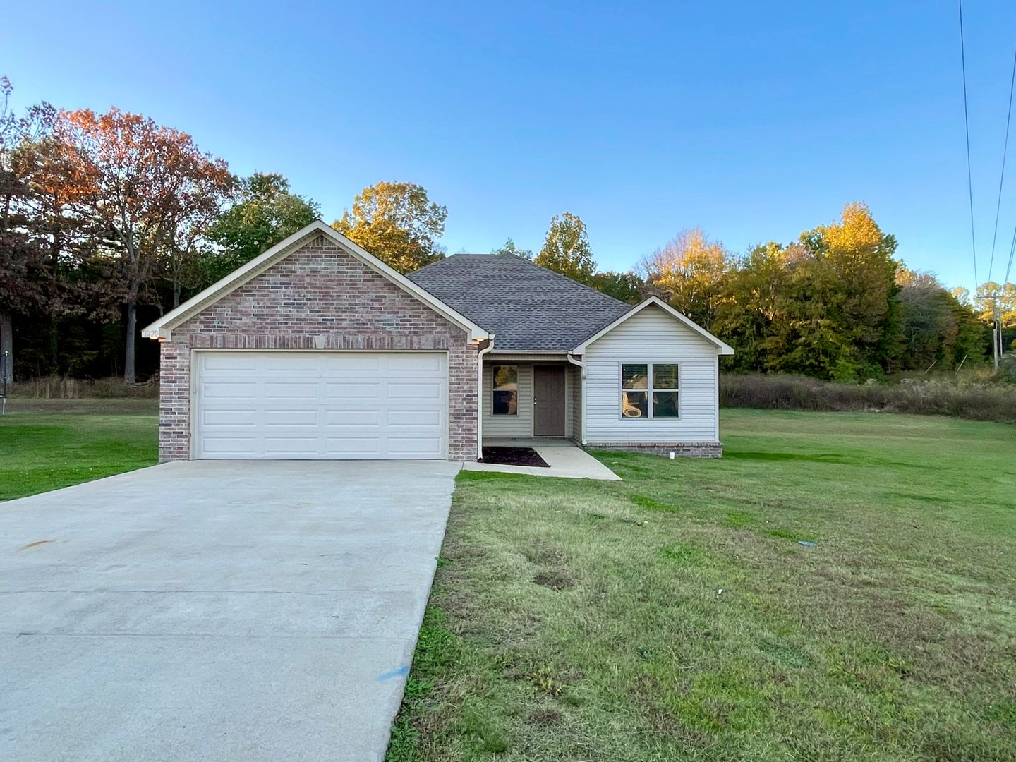 Pocahontas House: 1220 Timber Pointe Circle