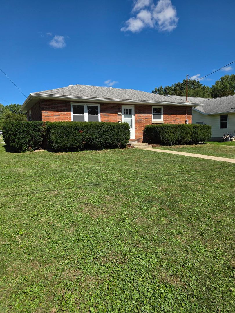 Ashland Apartment: 947 S. Heltman Ave-434 Parkwood