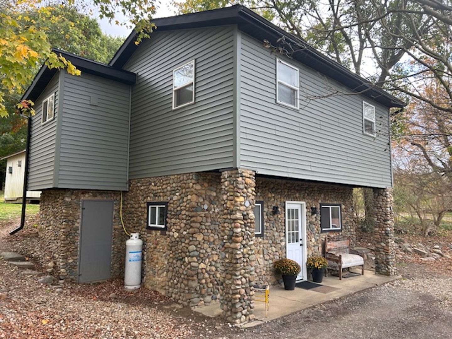 Loudonville House: 2539 St Rt 60