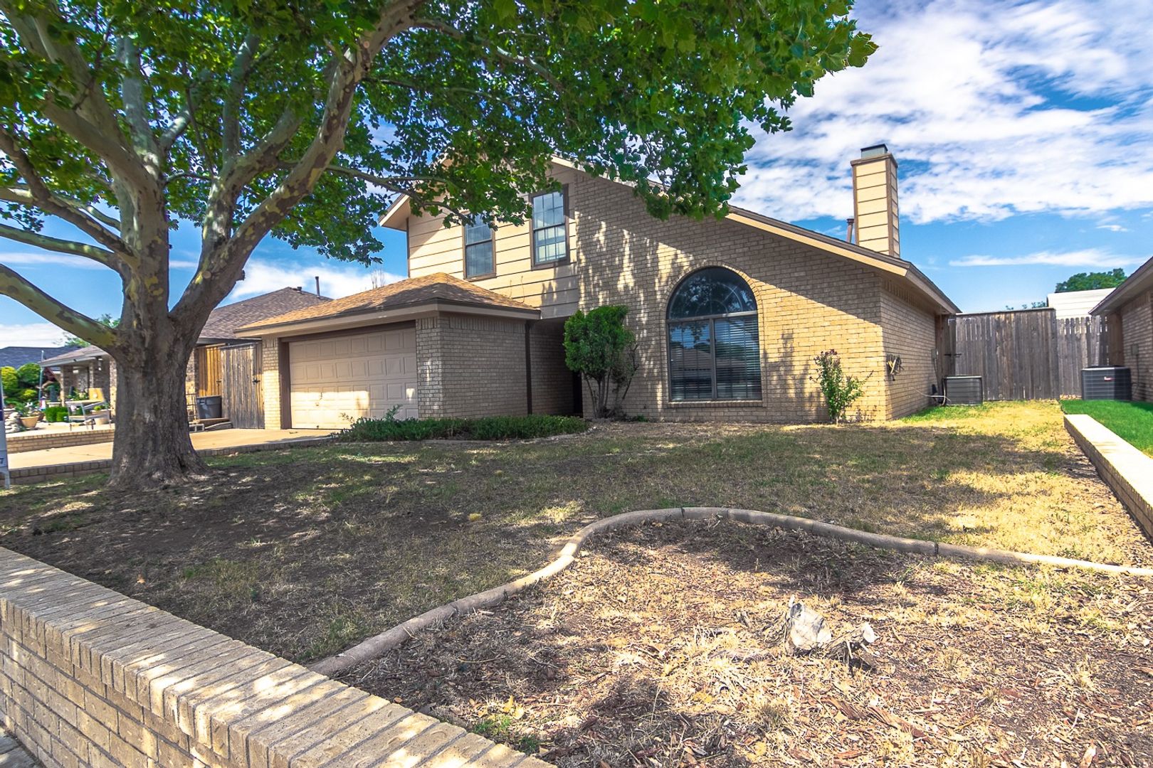 Lubbock House: 5726 94th