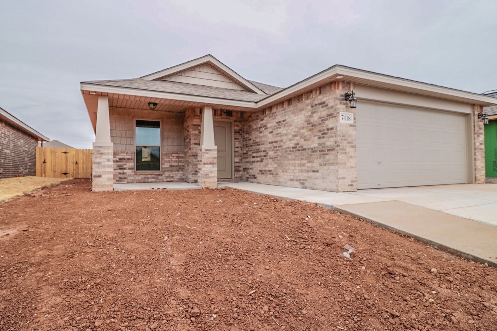 Lubbock House: 7418 104th St