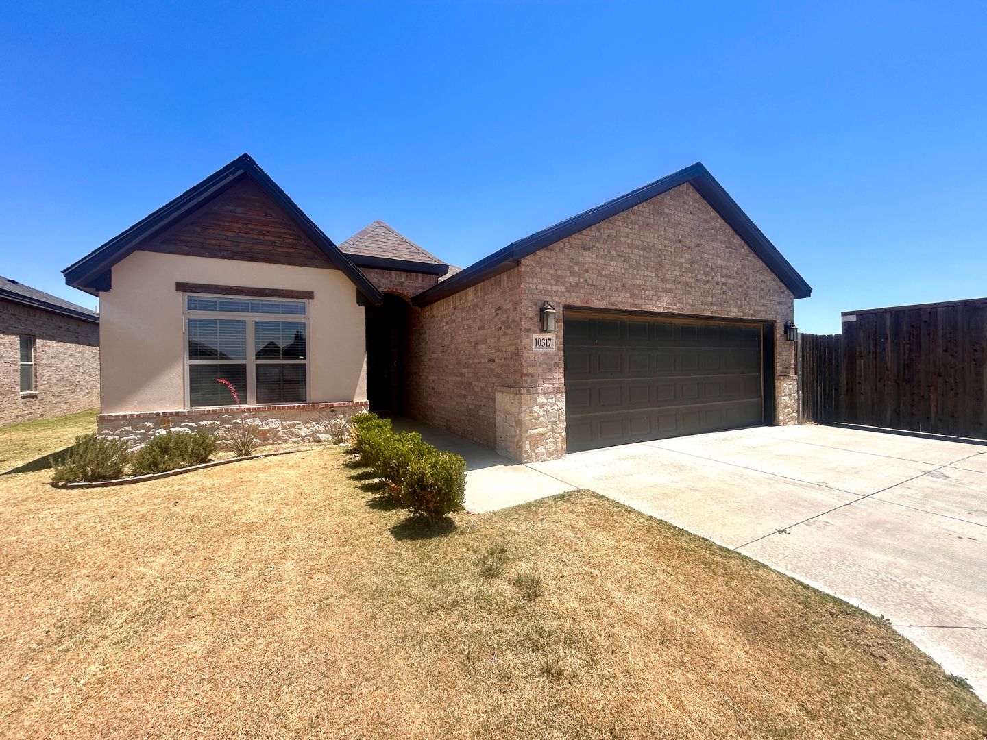 Lubbock House: 10317 Vernon Drive