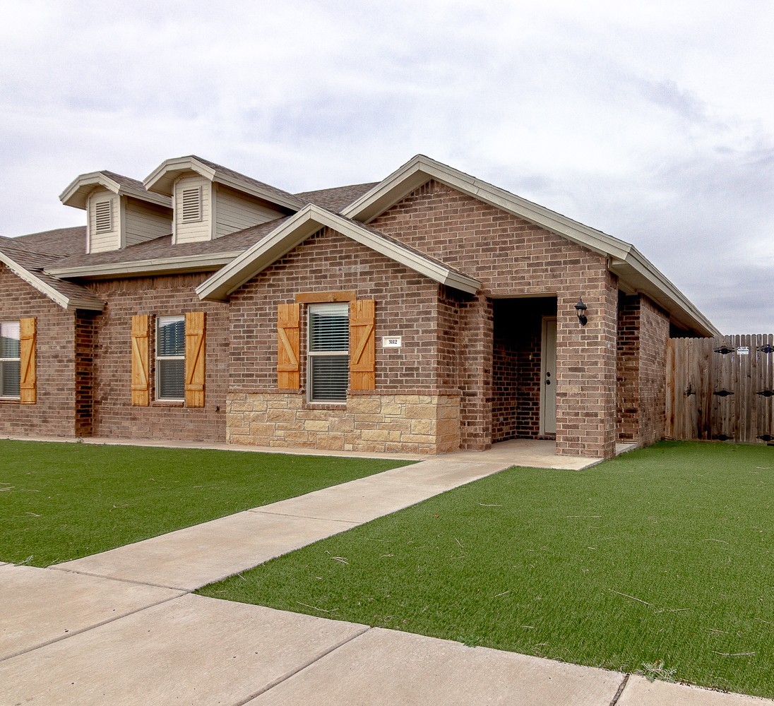Lubbock House: 3112 112th Street