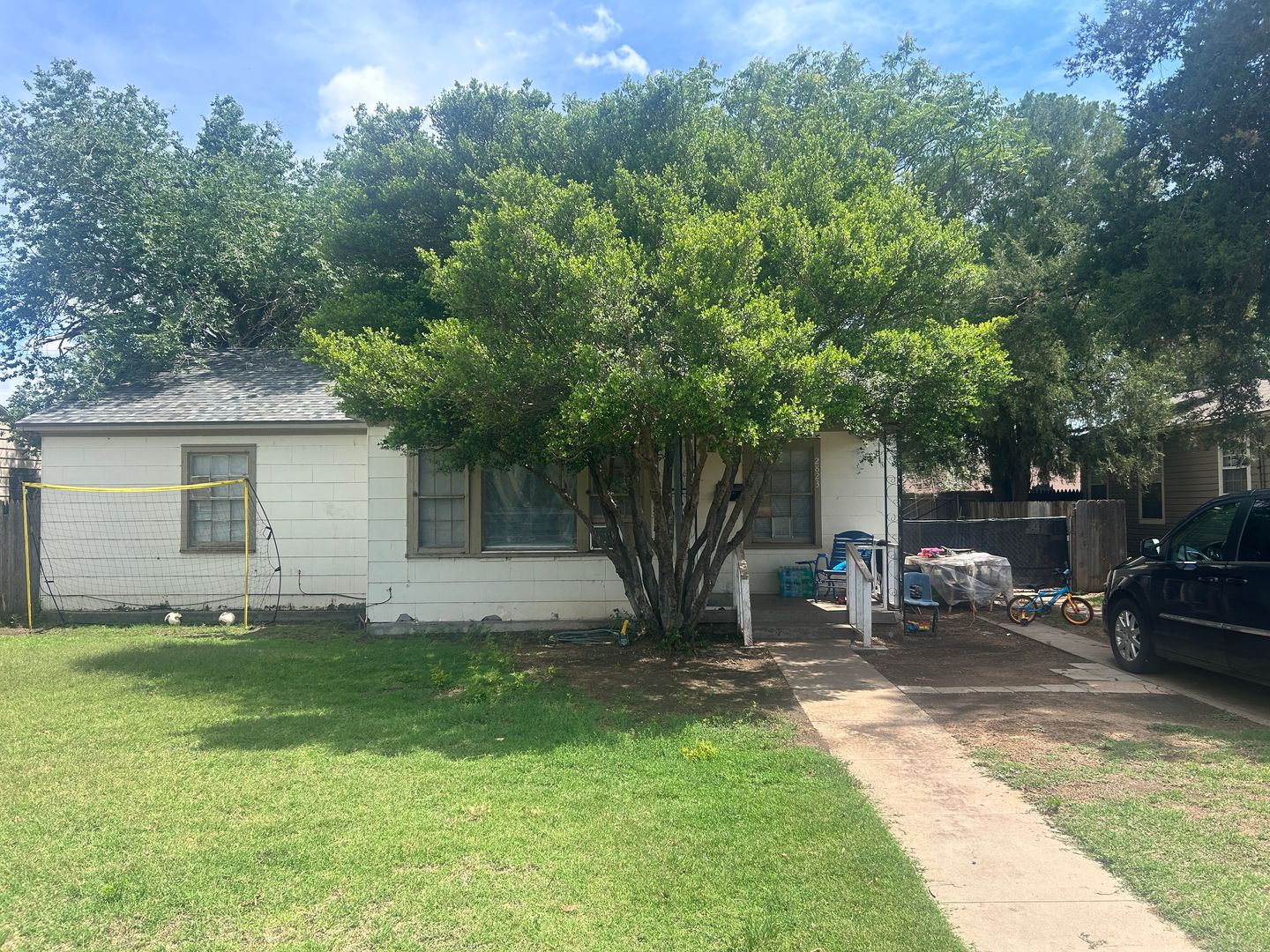 Lubbock House: 2823 33rd Street