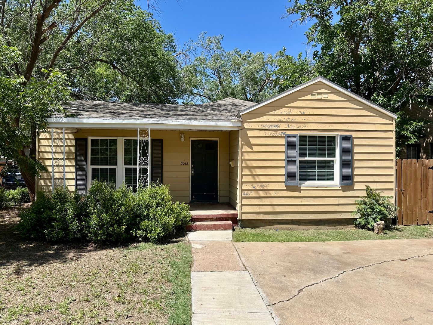 Lubbock House: 3012 22nd Street