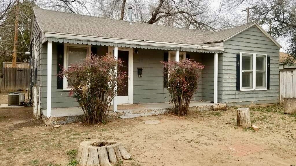 Lubbock House: 2612 27th
