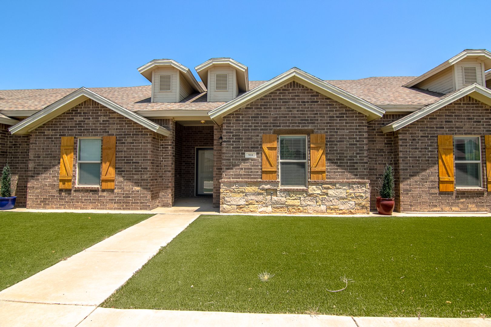Lubbock House: 3114 112th Street