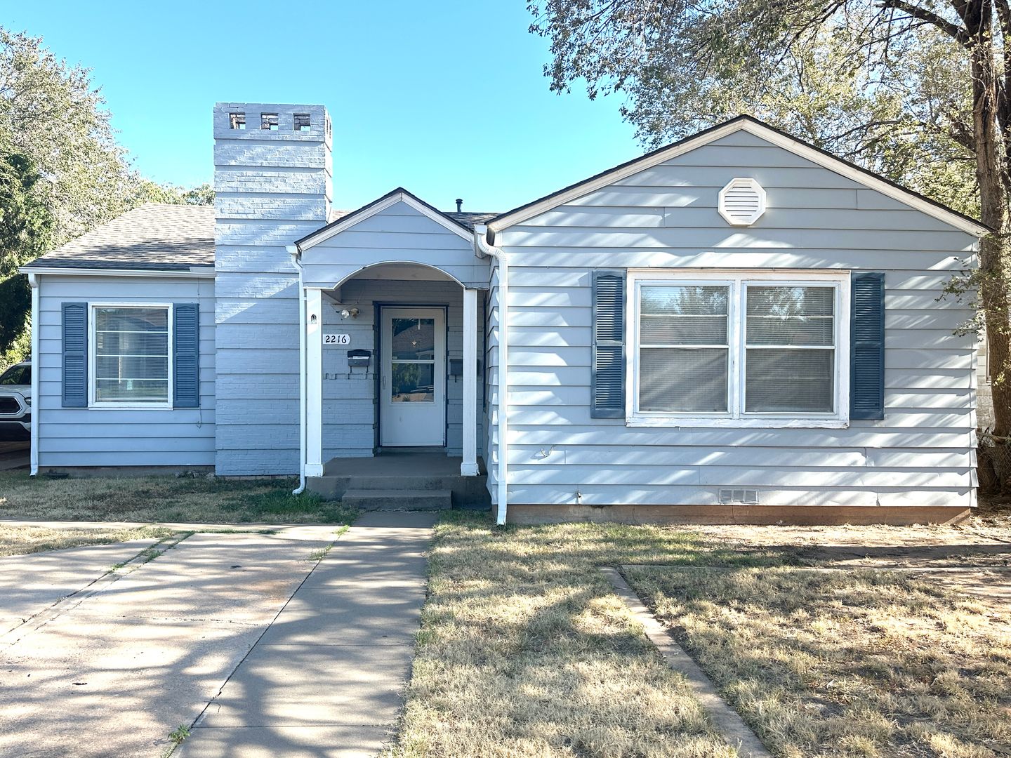 Lubbock Apartment: 2216 30th Street