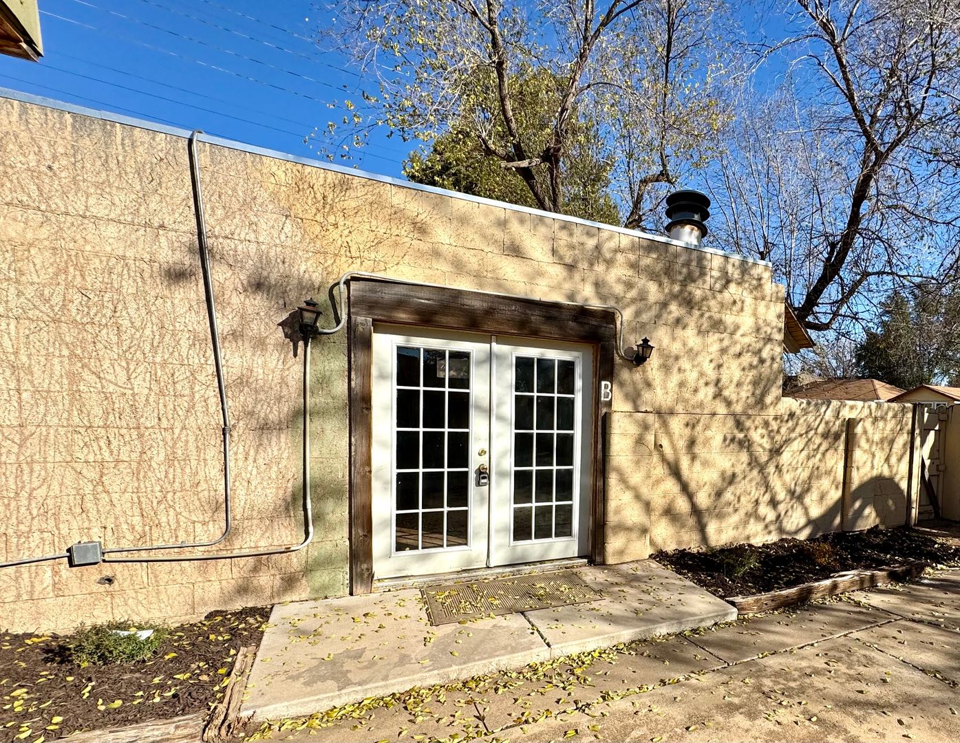 Lubbock Multiplex: 2702 23rd Street - Rear B