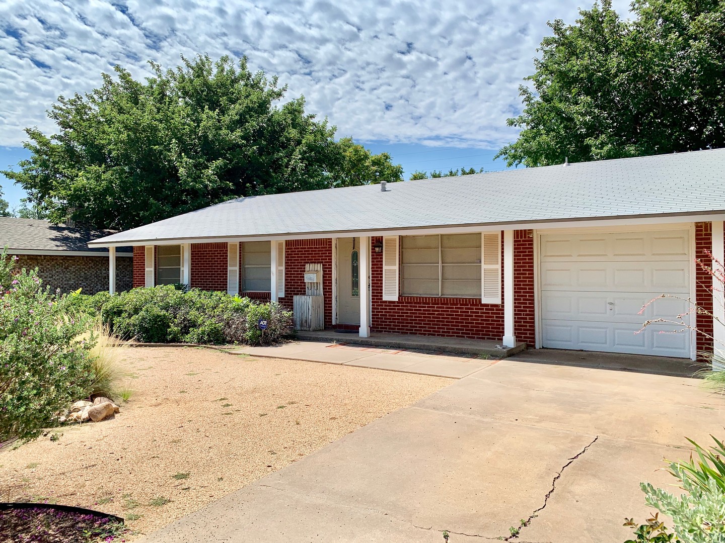 Lubbock House: 5423 45th
