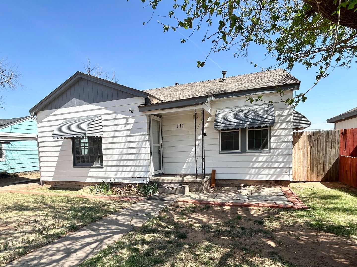 Lubbock House: 111 Avenue U