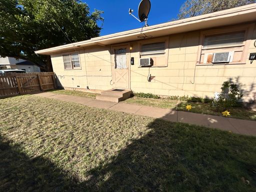 2/1 Duplex Centrally Located in the Medical District – photo 1