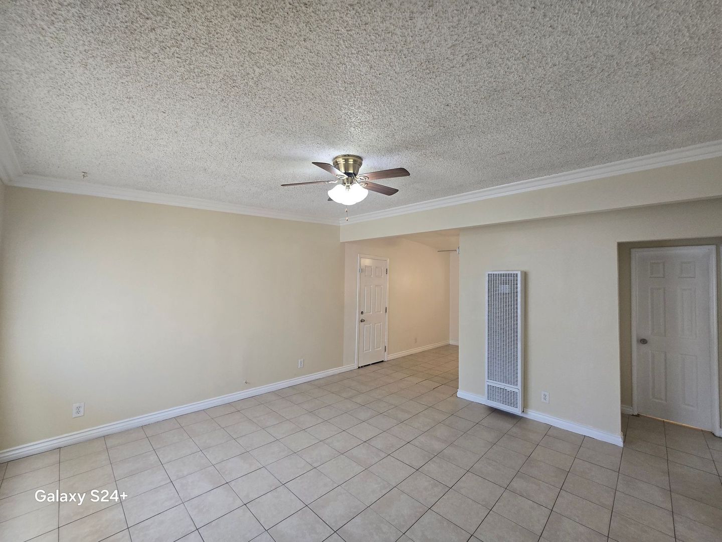 Twentynine Palms Apartment: 5826 Ocotillo Ave